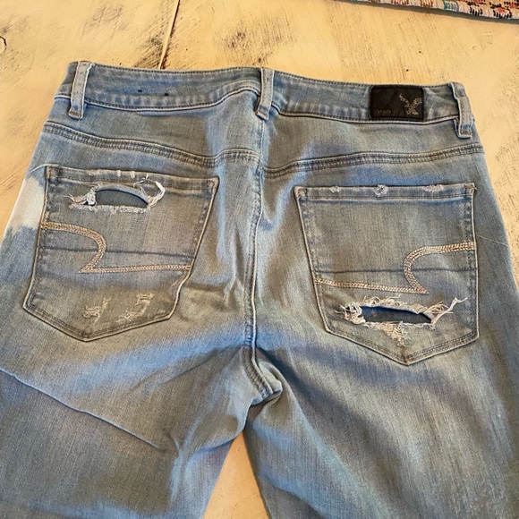 AEO Hi-Rise Super Stretch Jeggings Bleachwashed - Picture 2 of 7